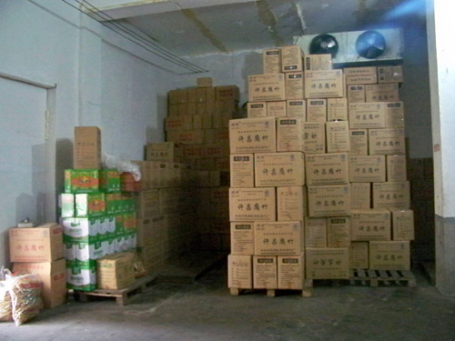 廠區(qū)一角.jpg 廠區(qū)一角.jpg
